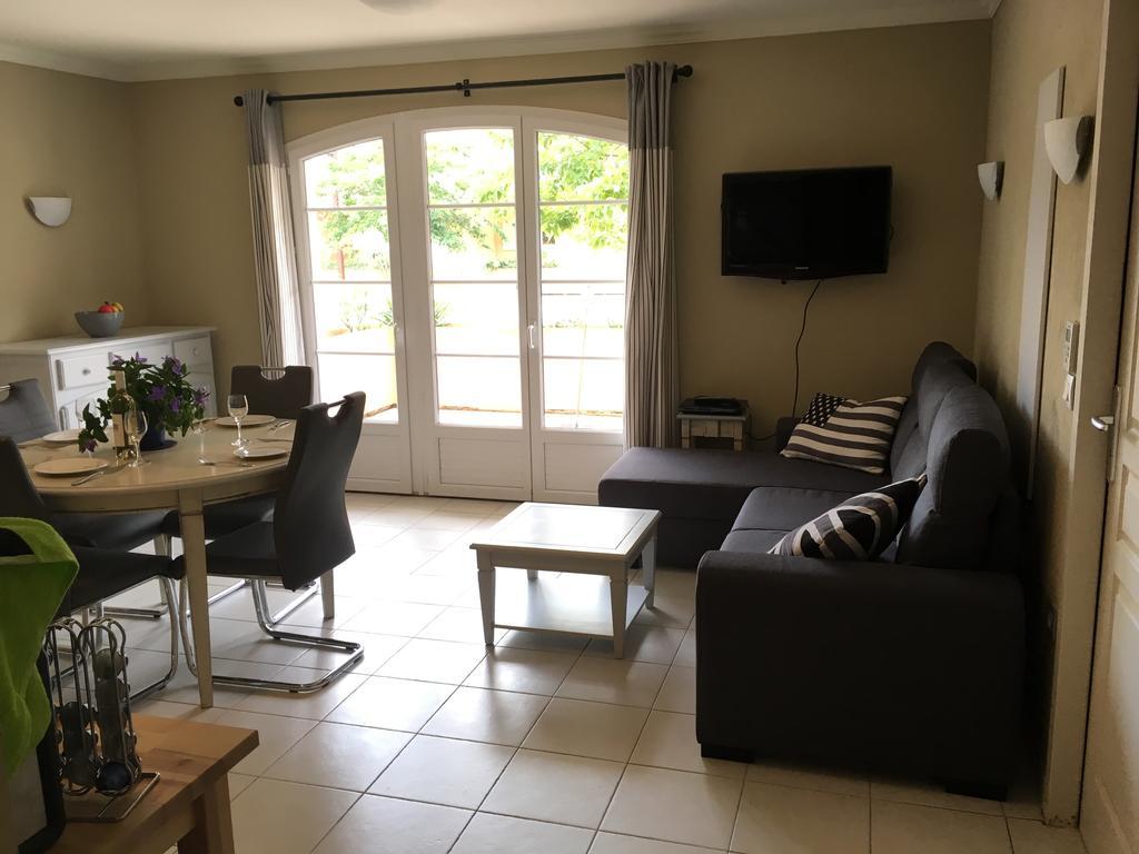 Appartement Dans Residence - Le Domaine De Camiole Callian  Eksteriør bilde