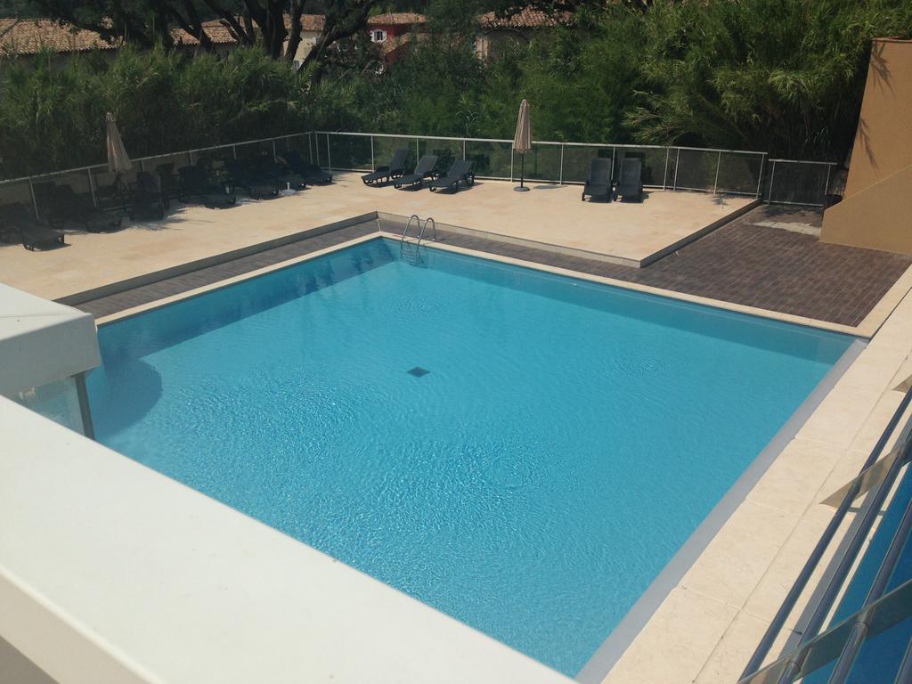 Appartement Dans Residence - Le Domaine De Camiole Callian  Eksteriør bilde